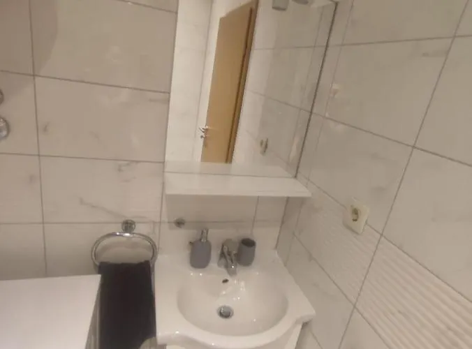 Apartment Deni 10 *