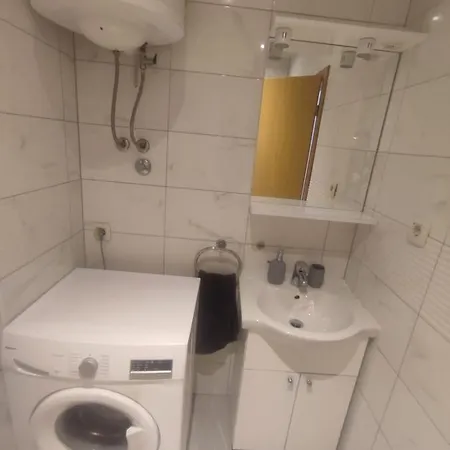 Apartamento Deni 10 *